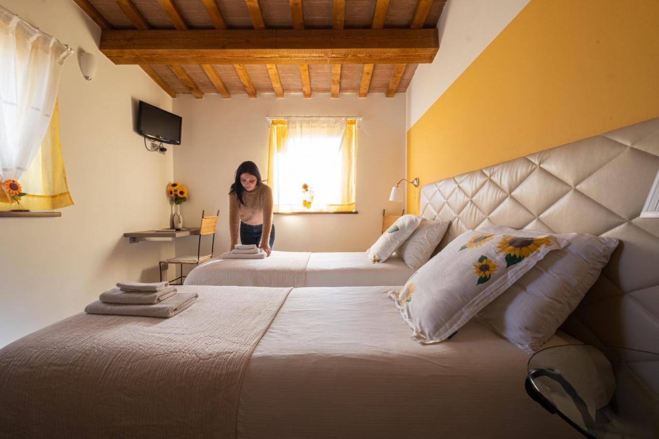 B&B Da Vi.Vi Urbania Luaran gambar