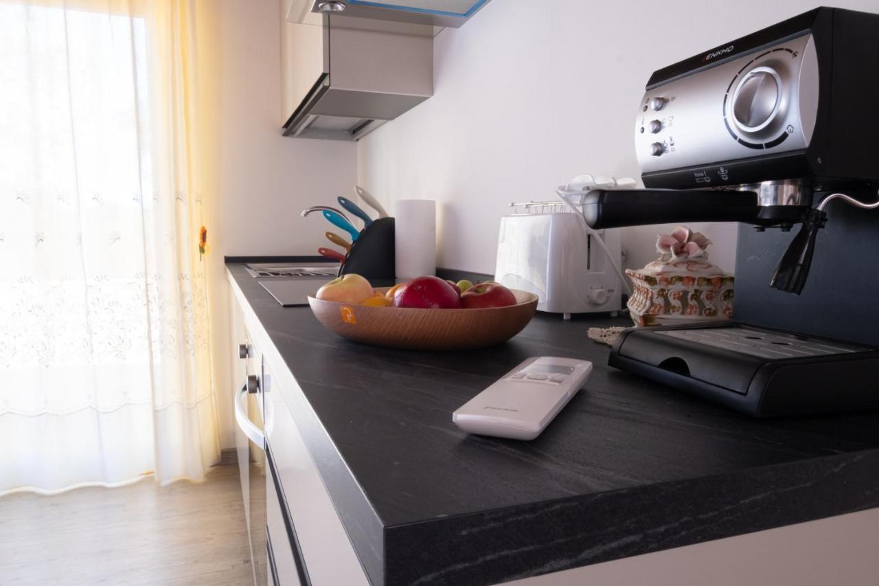 B&B Da Vi.Vi Urbania Luaran gambar
