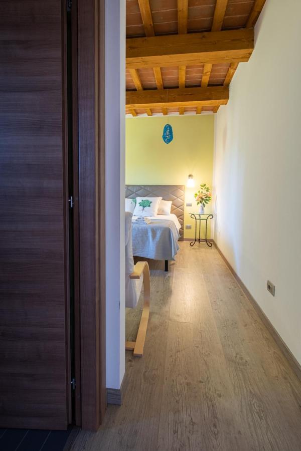 B&B Da Vi.Vi Urbania Luaran gambar