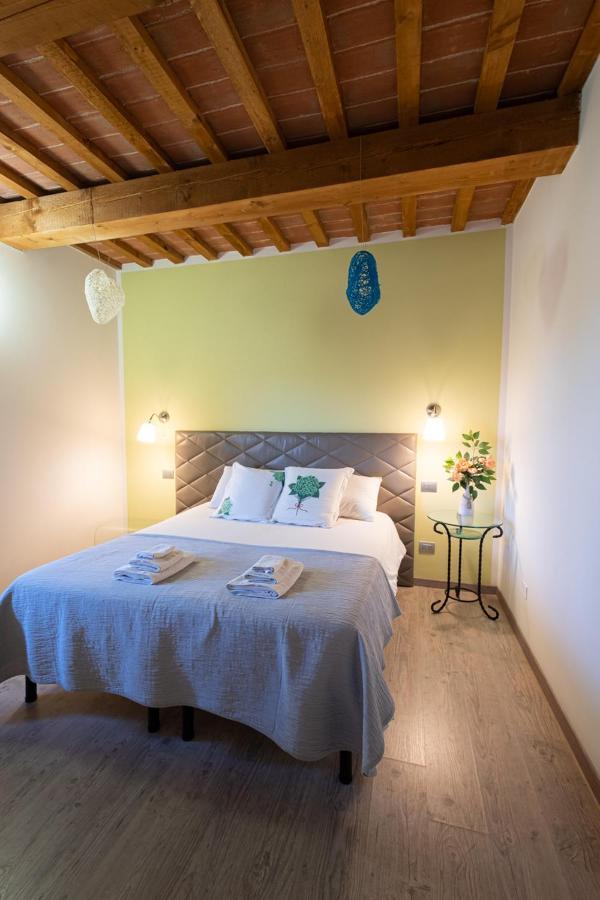 B&B Da Vi.Vi Urbania Luaran gambar